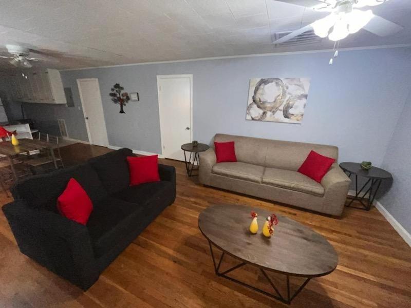 Spacious Abode L Three King Beds And Sofa Bed L 4K Tvs In All Bedrooms / 5G Wifi Marietta Buitenkant foto