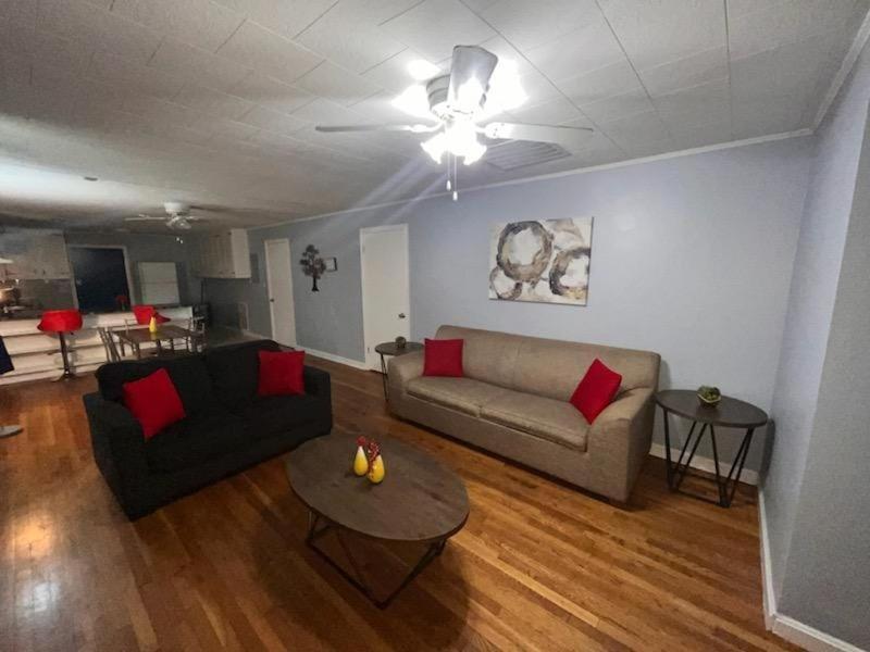 Spacious Abode L Three King Beds And Sofa Bed L 4K Tvs In All Bedrooms / 5G Wifi Marietta Buitenkant foto